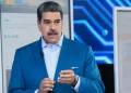 Maduro “respeta” decisión de González Urrutia de salir de Venezuela