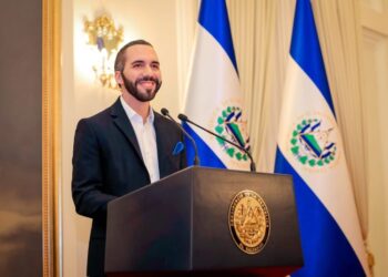 Bukele promete que El Salvador no gastará más de lo que produce a partir de 2025