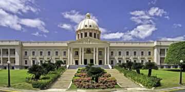 Anunciarán hoy fusión y eliminación de entidades públicas que duplican funciones