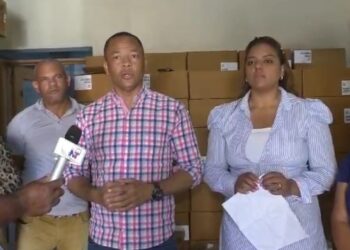 Entregan donación de medicamentos de alto costo en Constanza 