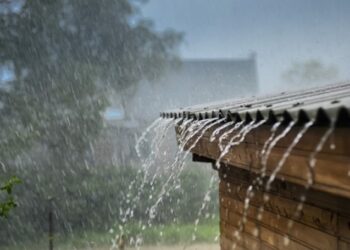 COE coloca 5 provincias y el DN bajo alerta por efecto de onda tropical