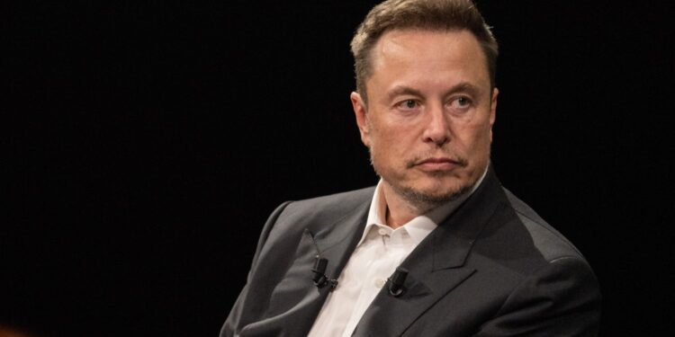 Musk ante la ratificación de la suspensión a X en Brasil: "De Moraes merece cárcel"