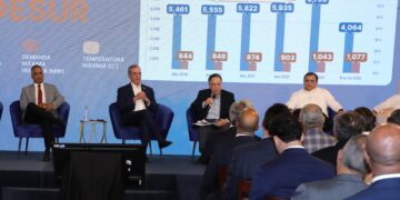 Presidente Abinader encabeza presentación plan para eficientizar operaciones de las distribuidoras de electricidad