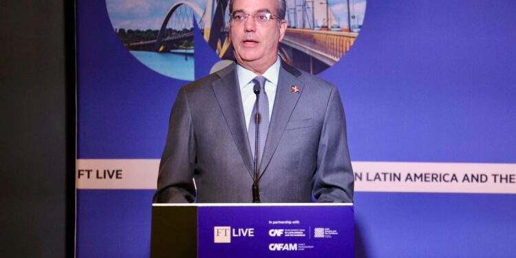 Presidente Abinader destaca estabilidad económica y oportunidades de inversión en RD