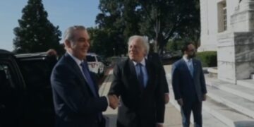 Presidente Abinader llega a la sede de la OEA para su participación en conferencia