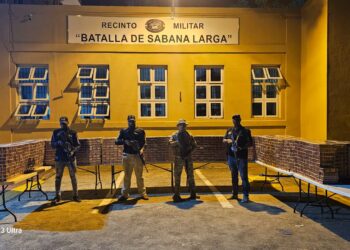 CESFronT y Ejército decomisan 598,800 unidades de cigarrillos en carretera Santiago