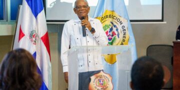 Director de Migración dice no le tiembla el pulso para cancelar empleados que reciben sobornos