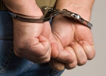 Detienen menor de 11 años tras falsa amenaza de bomba en una escuela de Florida