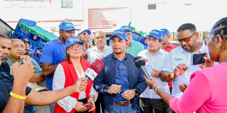 Alcaldía de Santiago entrega motos eléctricas para impulsar la limpieza en el hospedaje Yaque