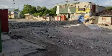 Banda de los 400 Mawozo inicia construcción de doble muro en la ruta nacional