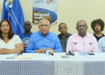 Maestros rechazan Minerd cubra nómina de retiro con fondos del INABIMA