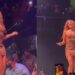 Shakira se molesta en el escenario luego de que fanáticos filmaran debajo de su vestido
