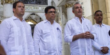 El presidente Luis Abinader elogia la gestión del alcalde Dío Astacio en la limpieza de SDE