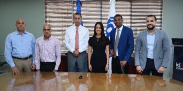 Indotel incorpora personas con discapacidad en sus direcciones Jurídica, Tecnología y Protección al Usuario