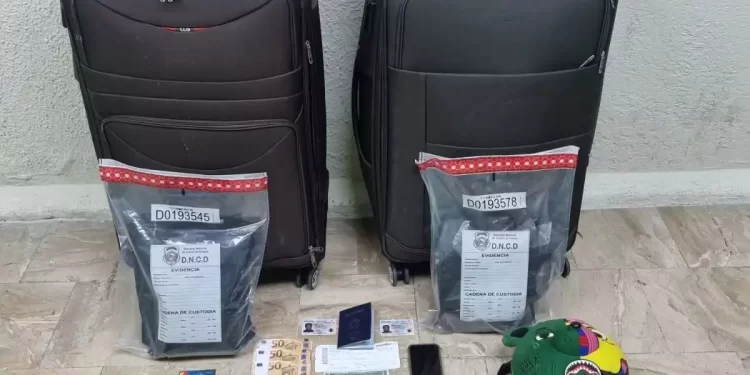 Atrapan haitiano con más de cinco kilos presumiblemente cocaína en Punta Cana