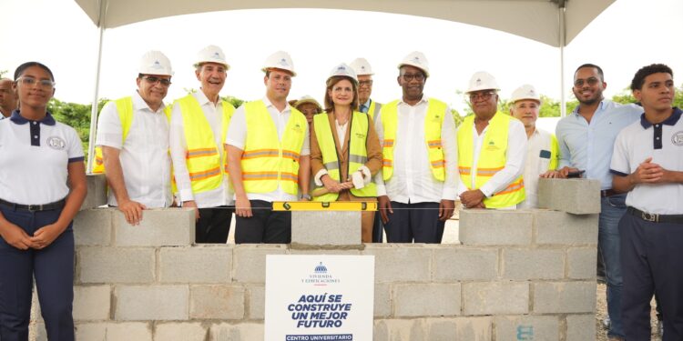 Vicepresidenta y rector UASD dejan iniciados trabajos Ciudad Universitaria Santo Domingo Este