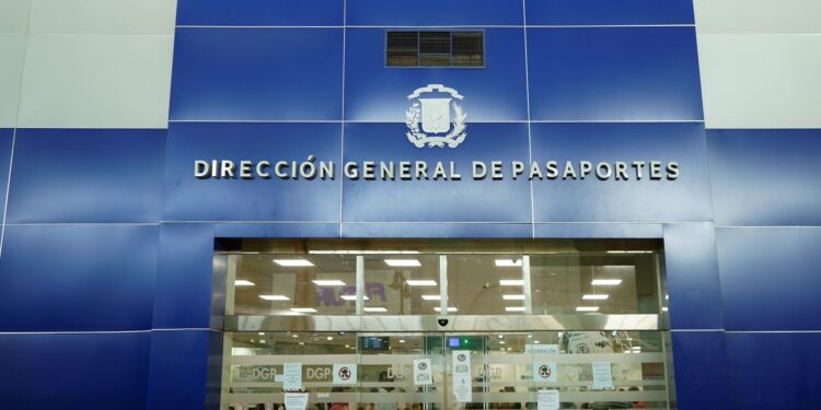 Pasaportes anuncia ampliación de horario en su oficina de Megacentro de lunes a sábado