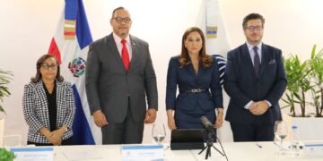 Director de la Oficina Nacional de Defensa Pública se reúne con la Ministra de la Mujer