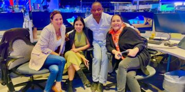 Ramón Carmona recibe Premio Emmy por su destacada labor en Noticiero Univisión