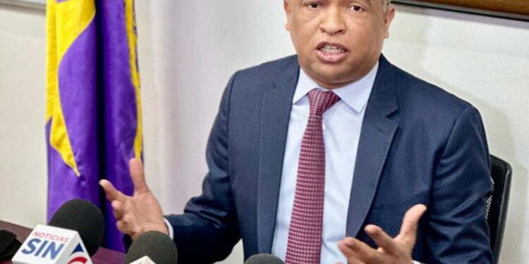 Yván Lorenzo asegura Gobierno quiere acabar con aparato productivo nacional