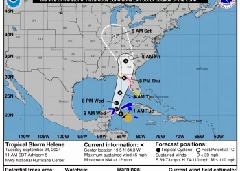Huracán Helene se fortalece en su camino hacia la Florida donde llegará como un gran ciclón