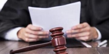 Fiscalía logra condenas de 30 años de prisión contra de dos hombres que asesinaron un taxista en SDE   