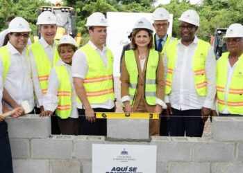 Dejan iniciados los trabajos del Centro Universitario UASD-SDE