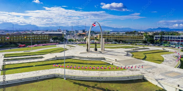 Alcaldía del DN no posee jurisdicción sobre la Plaza de la Bandera