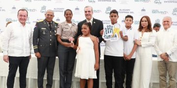 Entregan 250 apartamentos a miembros de la PN, en Los Alcarrizos