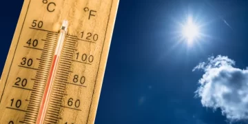 Se prevé ambiente soleado con escasas nubes en casi todo el país