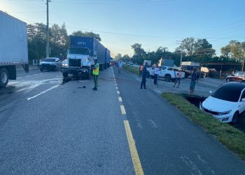 Sistema 911 coordina asistencia en accidente de tránsito múltiple en Monseñor Nouel