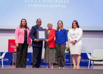 DIGEIG reconoce al Inespre por cumplir estándares en transparencia