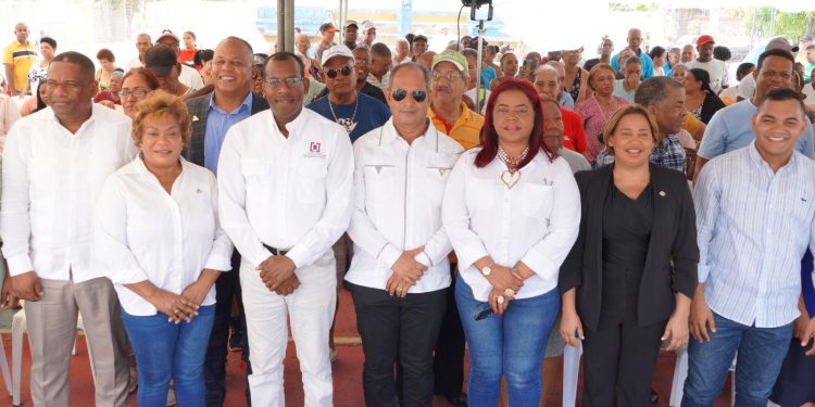 Gobierno inicia procesos de titulación en los sectores de Caballona SDO y La Unión en Los Alcarrizos