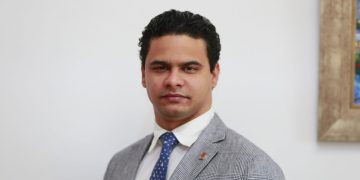 Abogado César E. Rodríguez busca convertirse en el miembro titular más joven ante JCE