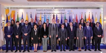 Carolina Mejía es reconocida en Madrid por su exitoso modelo de alianza público-privada comunitaria