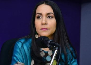 Claudia Rita renuncia del PLD por olvidar rol opositor, y su élite acomodarse y acercarse al Gobierno