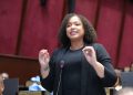 Juliana O’Neal "es necesaria la reforma por todos los préstamos tomados; aquí hay un déficit fiscal"