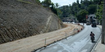 Ministro de Obras Públicas destaca avance de obras en Samaná