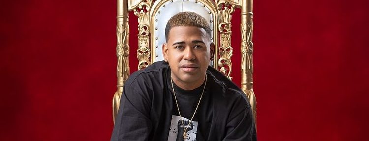 ¡Entre lágrimas! Artista urbano revela le negaron por quinta vez la visa