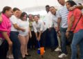 Alcaldesa Betty Gerónimo da primer picazo para construcción de obras en SDN