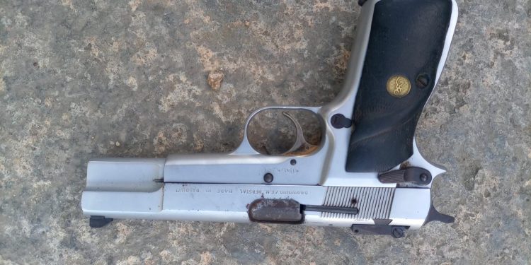 Muere antisocial tras atacar a tiros a patrulla policial en Villa Mella