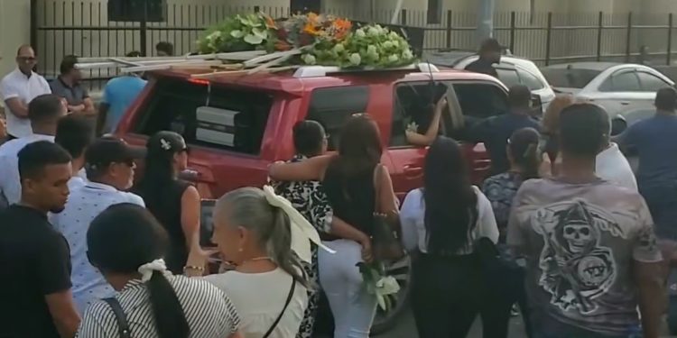 A ritmo de «Quiero saber de ti» fue el cortejo fúnebre de Raffy Matías
