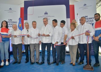 El presidente Abinader entrega remozada la Villa Olímpica