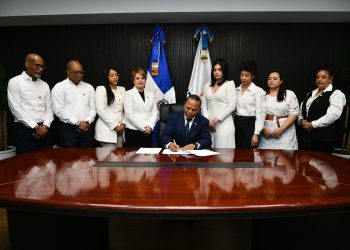 INTRANT firma Carta Compromiso para implementar modelo de integridad