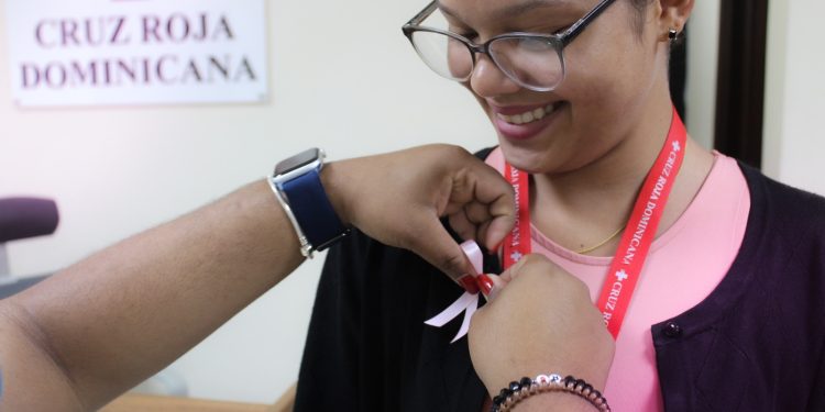Con diversas actividades la Cruz Roja inicia sensibilización sobre el cáncer de mama