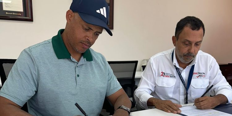 Firetech firma acuerdo con la Academia de Atletismo Félix Sánchez