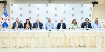 Comisión Especial de Senadores entrevista a 30 aspirantes a miembros JCE