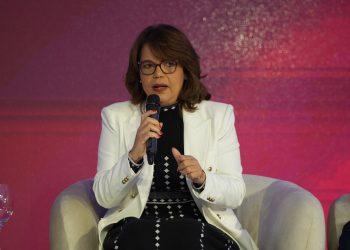 Economista Mercedes Carrasco: “La propuesta de reforma fiscal es regresiva, agresiva y abusiva”