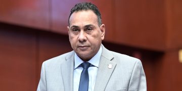 Senador Pedro Tineo apoya iniciativa para la construcción de un CAID en San Pedro de Macorís