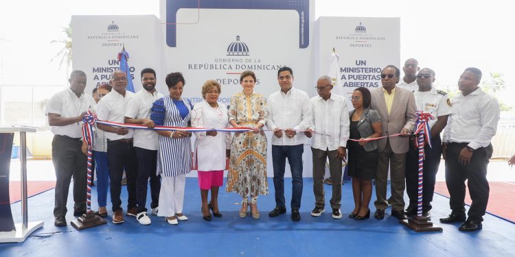 Raquel Peña entrega 403 viviendas en SDE y reafirma compromiso con familias dominicanas